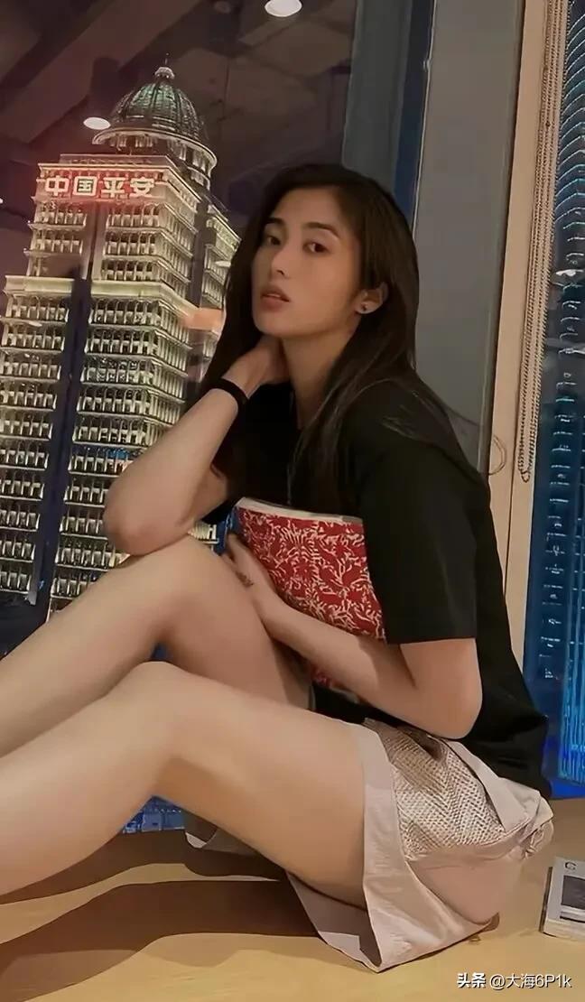 赵丽娜女足足球门将,足球女神赵丽娜抖音