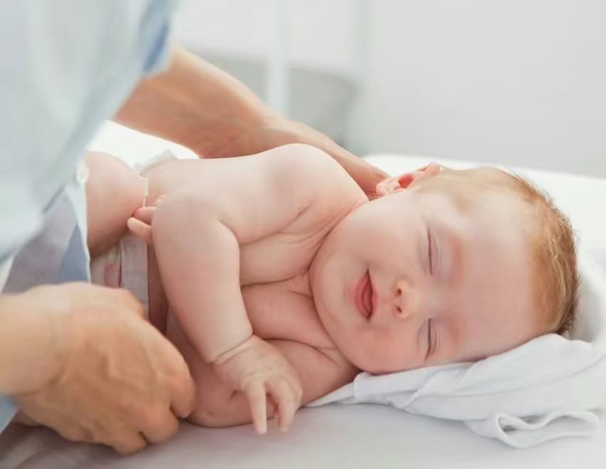 宝宝一放到床上就醒，怎么办？做好以下3点解决你的烦恼