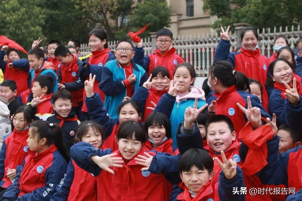 校园足球燃梦想自信阳光展风采——信阳市平桥区外国语小学2023年足球观摩赛