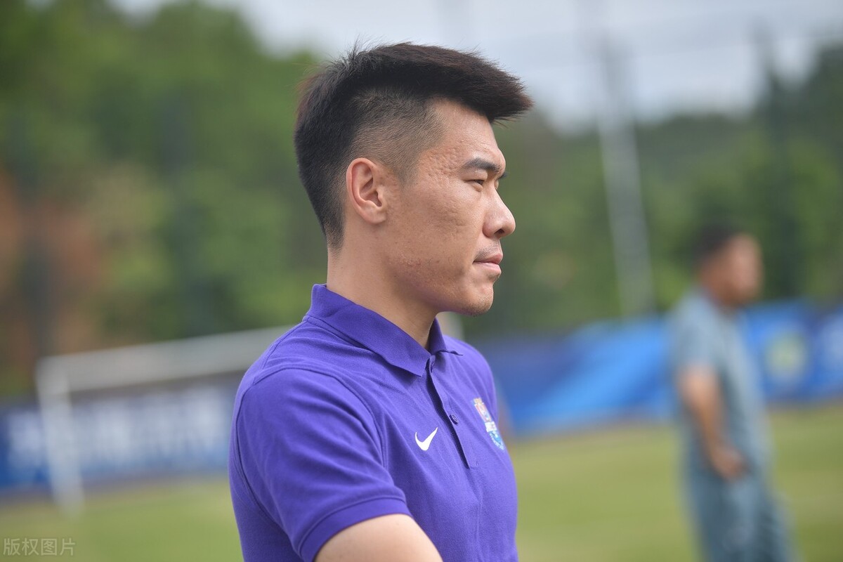 天津津门虎全家福英语版,天津全家福照片