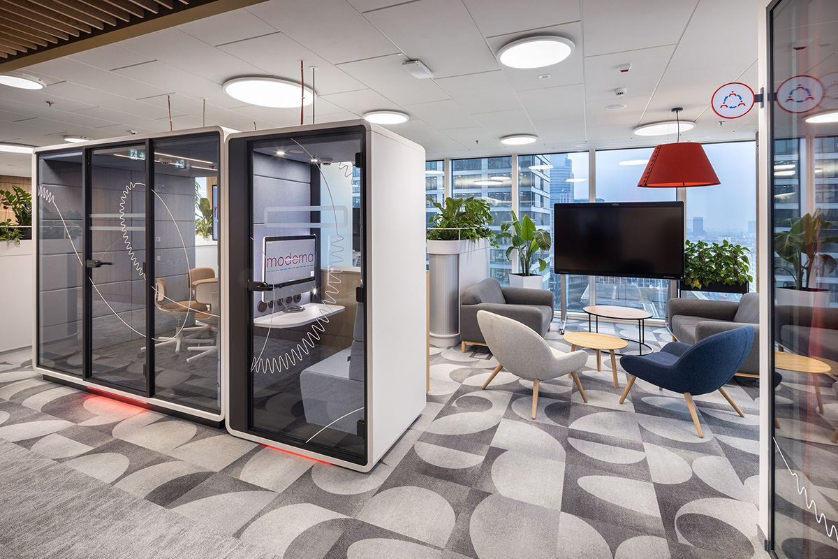 高端定制混合多元生物制药Moderna华沙办公室设计
