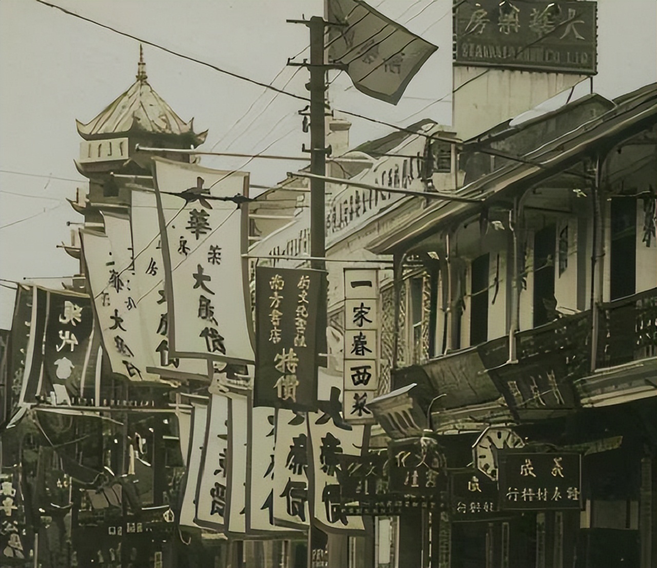 1951年奸商卖假药给志愿军，致1万多名战士身亡，主席：下追杀令