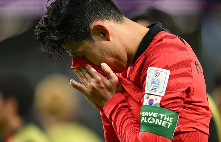 韩国足球孙兴慜被骂,韩国队队长孙兴慜资料