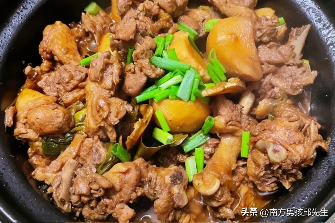 广东顺德干芋头梗焖鸭,广式腊味烧鸭饭