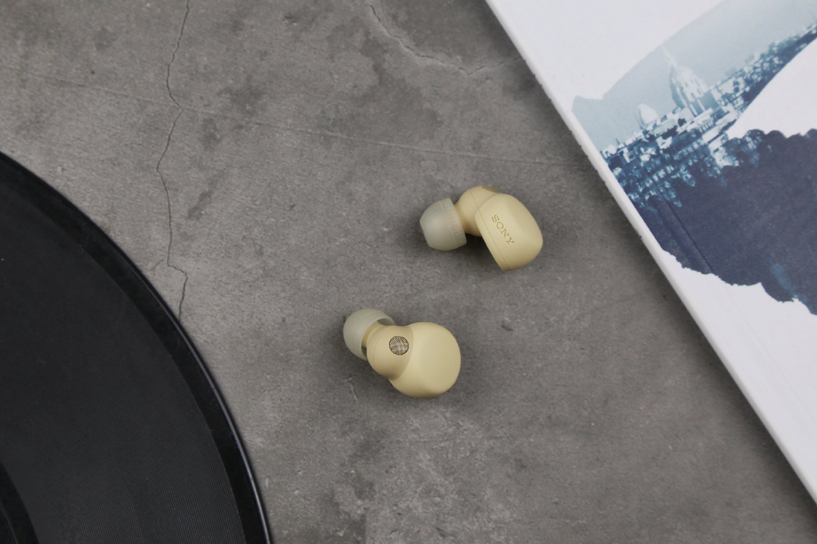 设计感强音质好的耳机,索尼linkbudss对比三星buds2pro