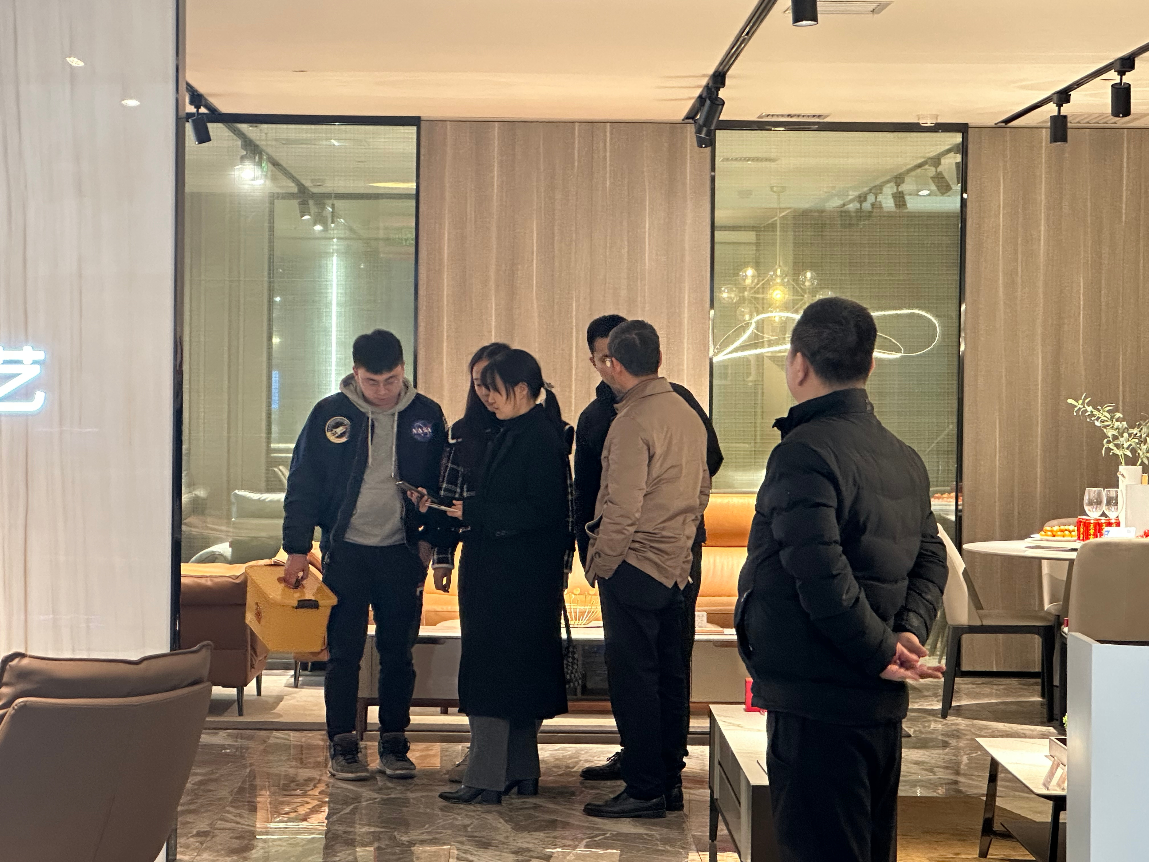 新房装修丨从岳阳到万家丽买建材家具是种什么体验？