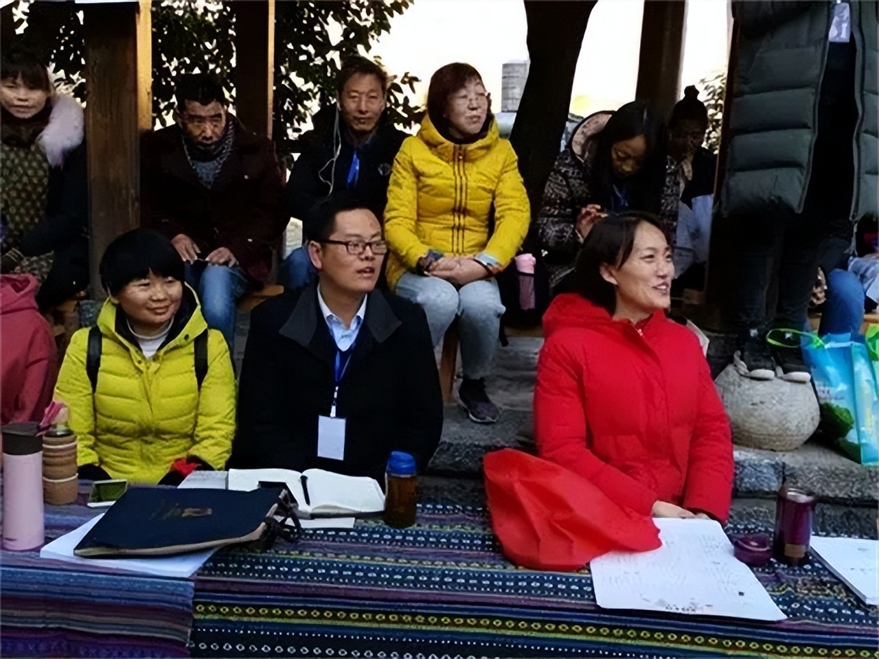 清华女博士放弃高薪工作,清华女生放弃百万年薪去乡村教书