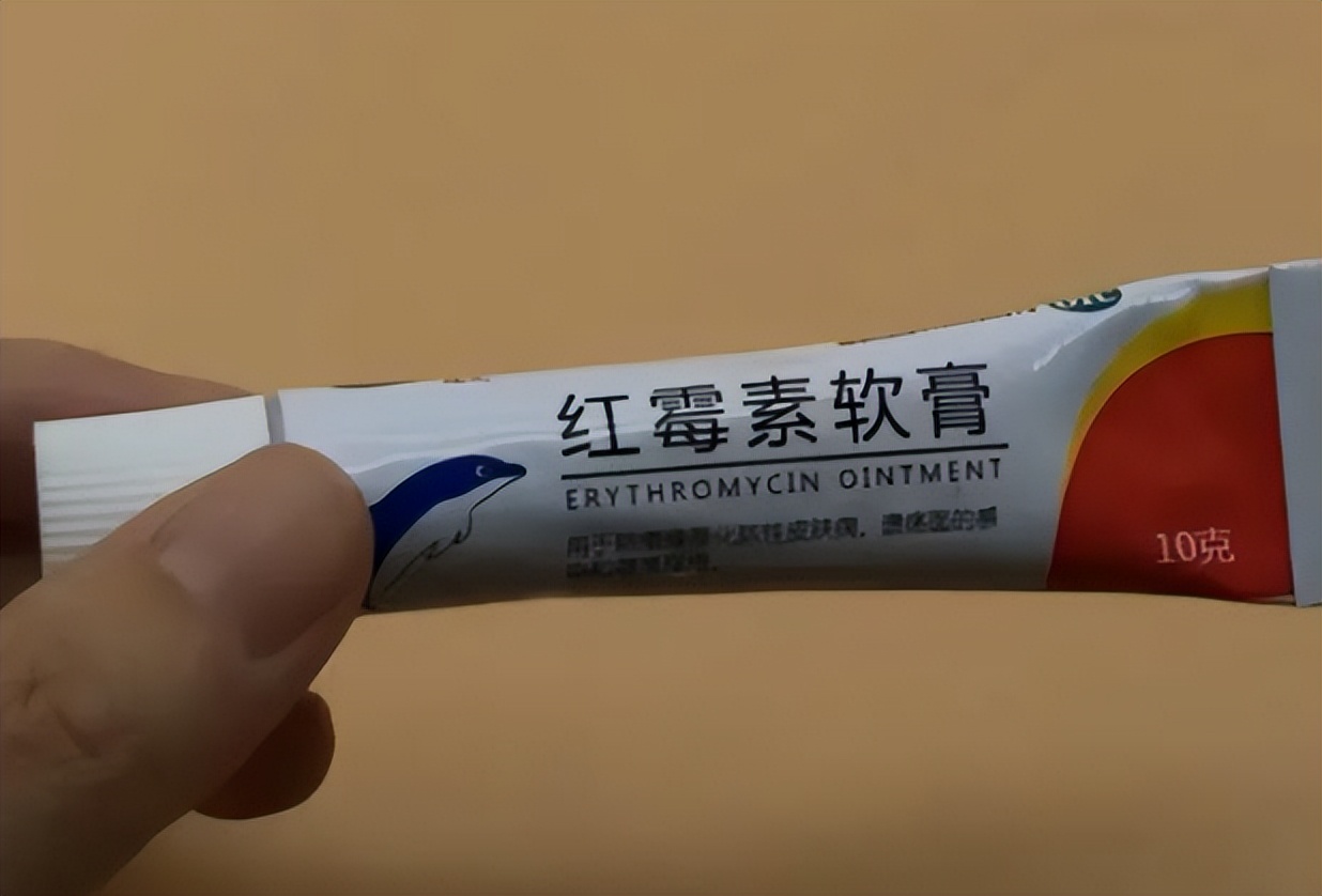 红霉素软膏的淡斑方法真实测评,红霉素软膏真有淡斑效果吗
