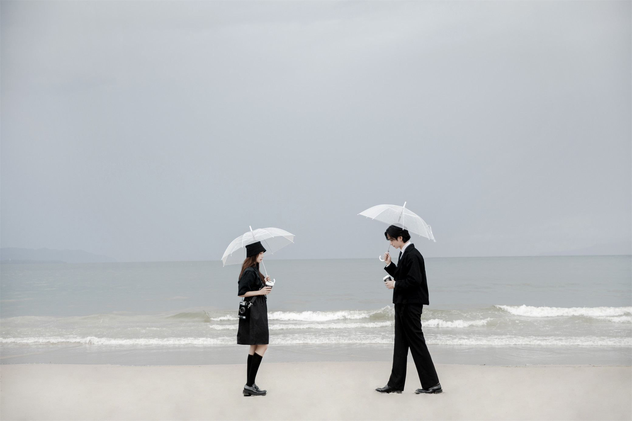 平胸拍照怎么补救,适合平胸拍的婚纱照风格