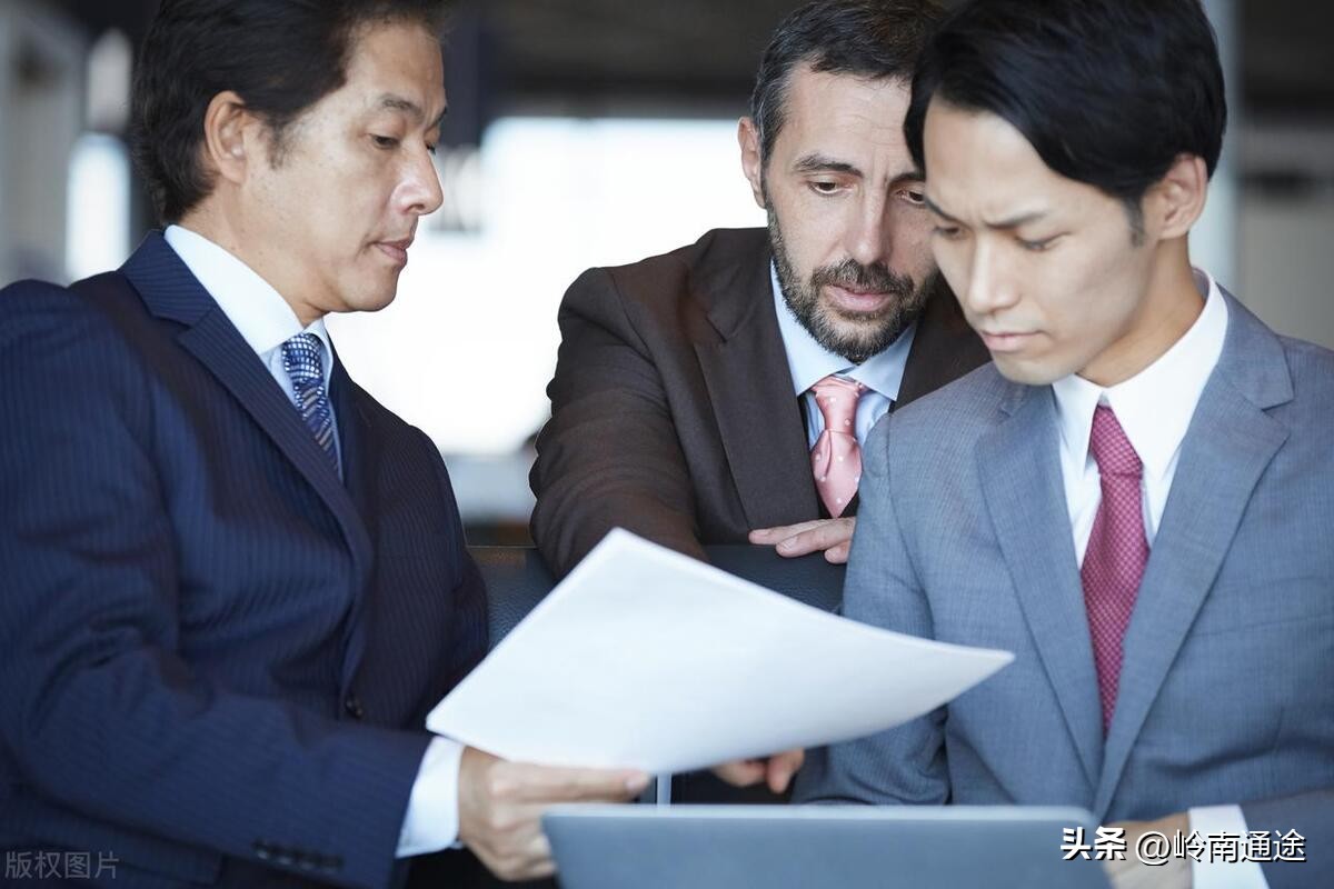 财务管理本科毕业能考哪类公务员,学财务会计考公务员什么单位好