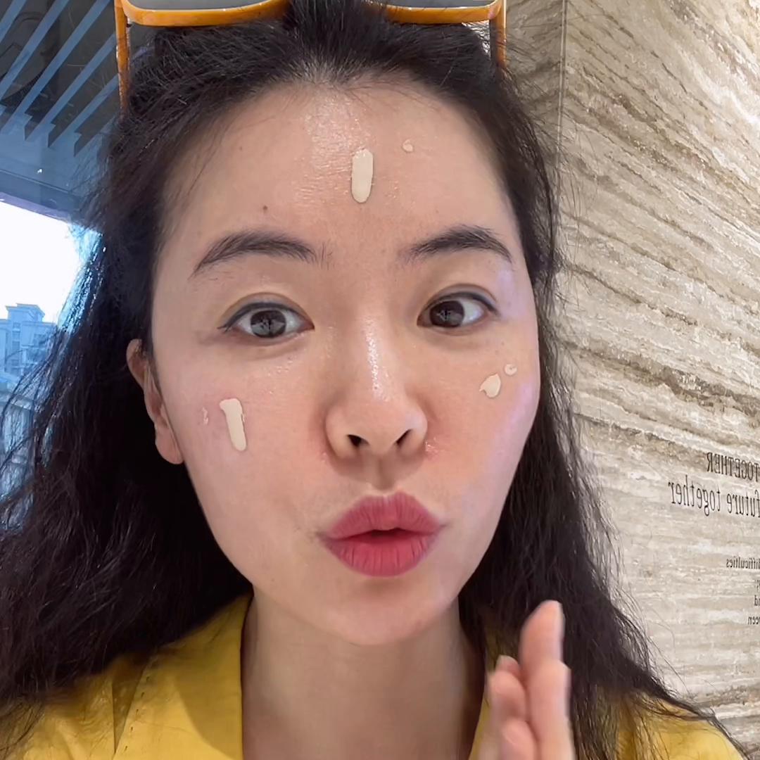 一款粉底液轻薄透气,好的粉底液真的能养肤吗为什么