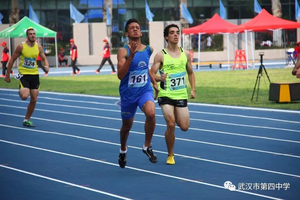 姝︽眽鐧惧勾鍚嶆牎,姝︽眽鐧惧勾楂樹腑