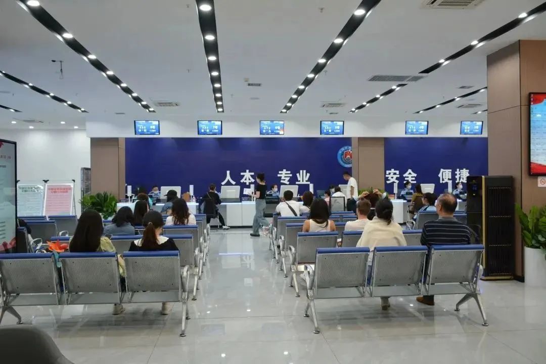 兰州市公安局出入境办理,兰州公安全面恢复出入境窗口服务