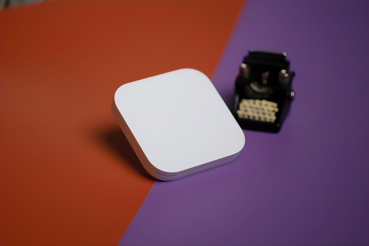 哪一款电视盒子好用实惠,网络电视盒子推荐哪个牌子