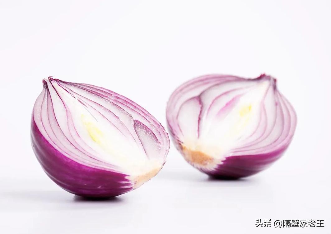 车内有烟的焦油味儿怎么办,车内有潮味咋处理