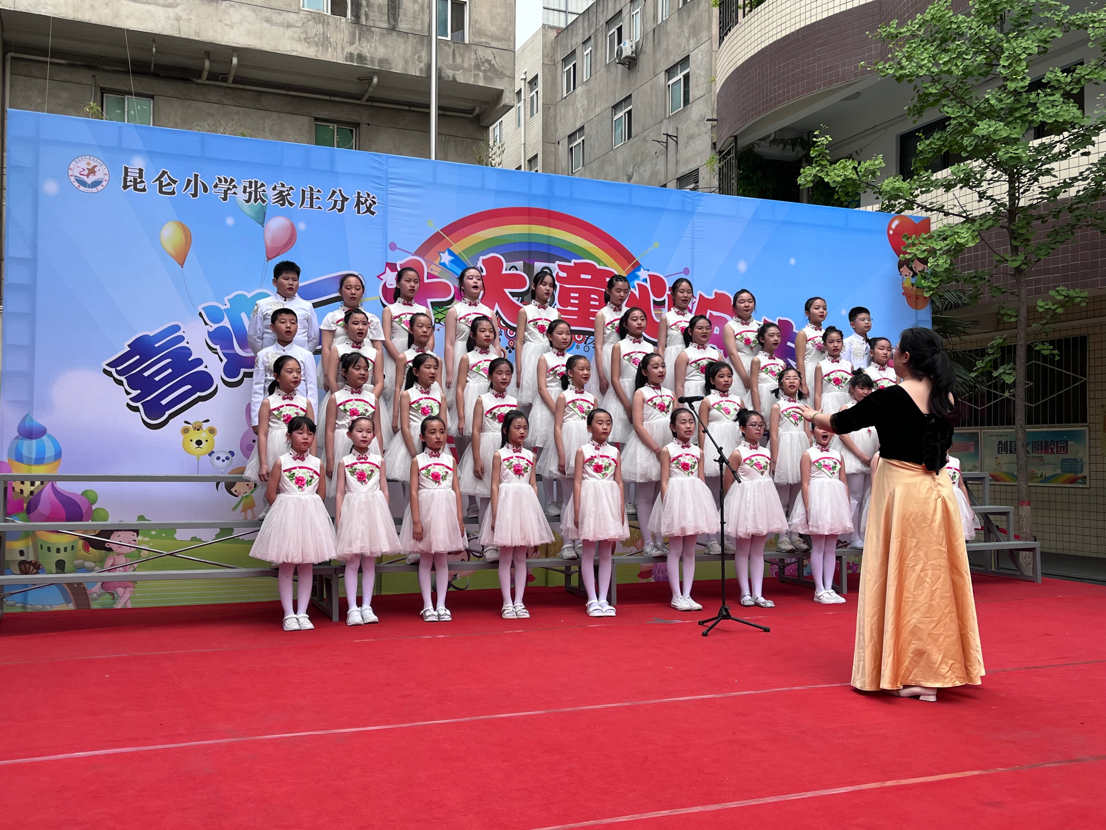 昆仑小学张家庄分校运动会,昆仑小学张家庄分校六年级二班