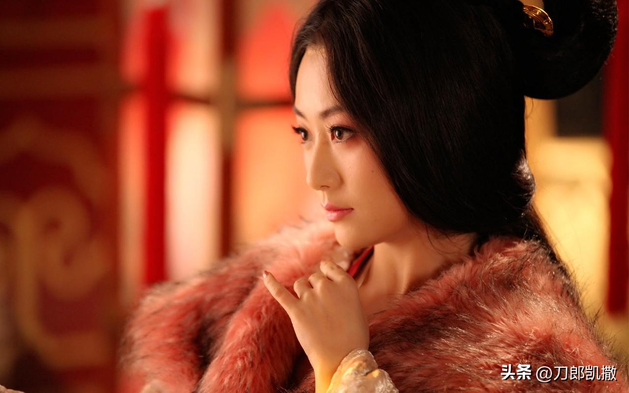 “宅男女神”与穷小伙的瓜！