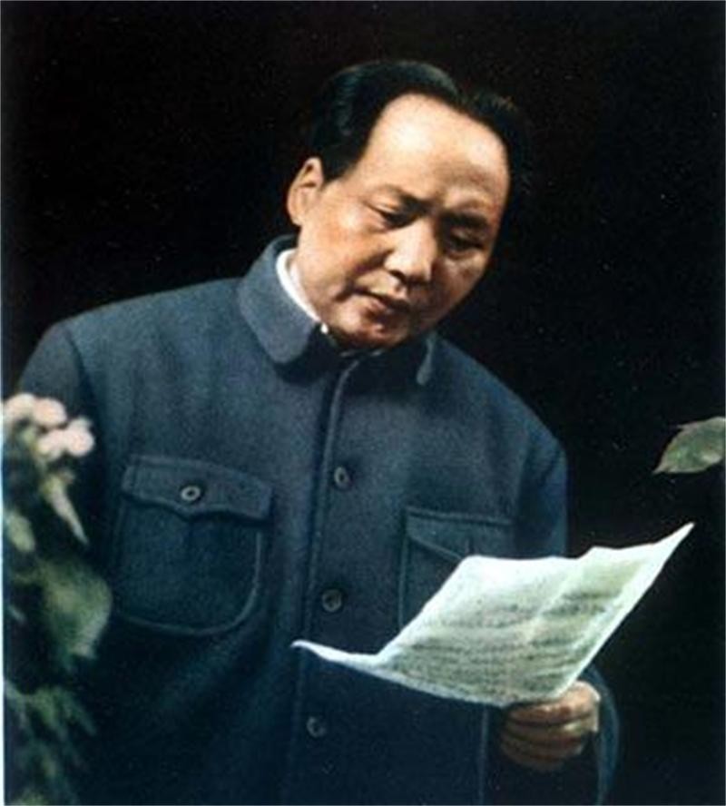 乔冠华到底有多强？联合国大会仰天大笑，毛主席：一文顶两坦克师