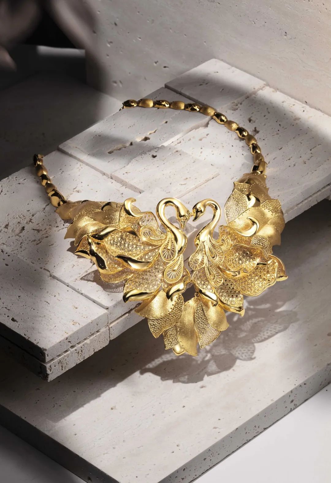 怎么才能联系上周大福黄绍基,黄绍基周大福