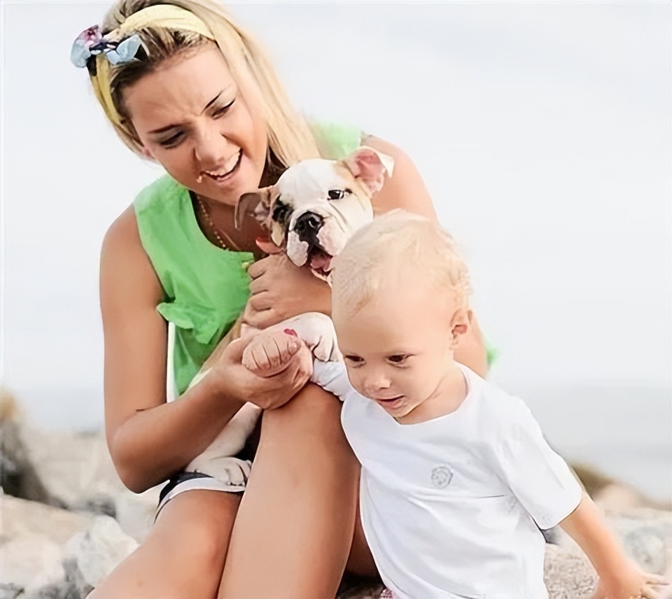 19岁当爸,19岁当爸爸的球星