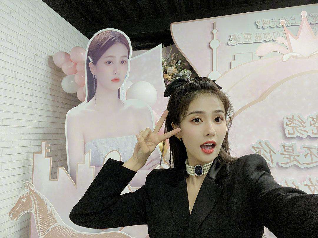 成功转型为明星的50位网红,凭自己努力走红的10位网红