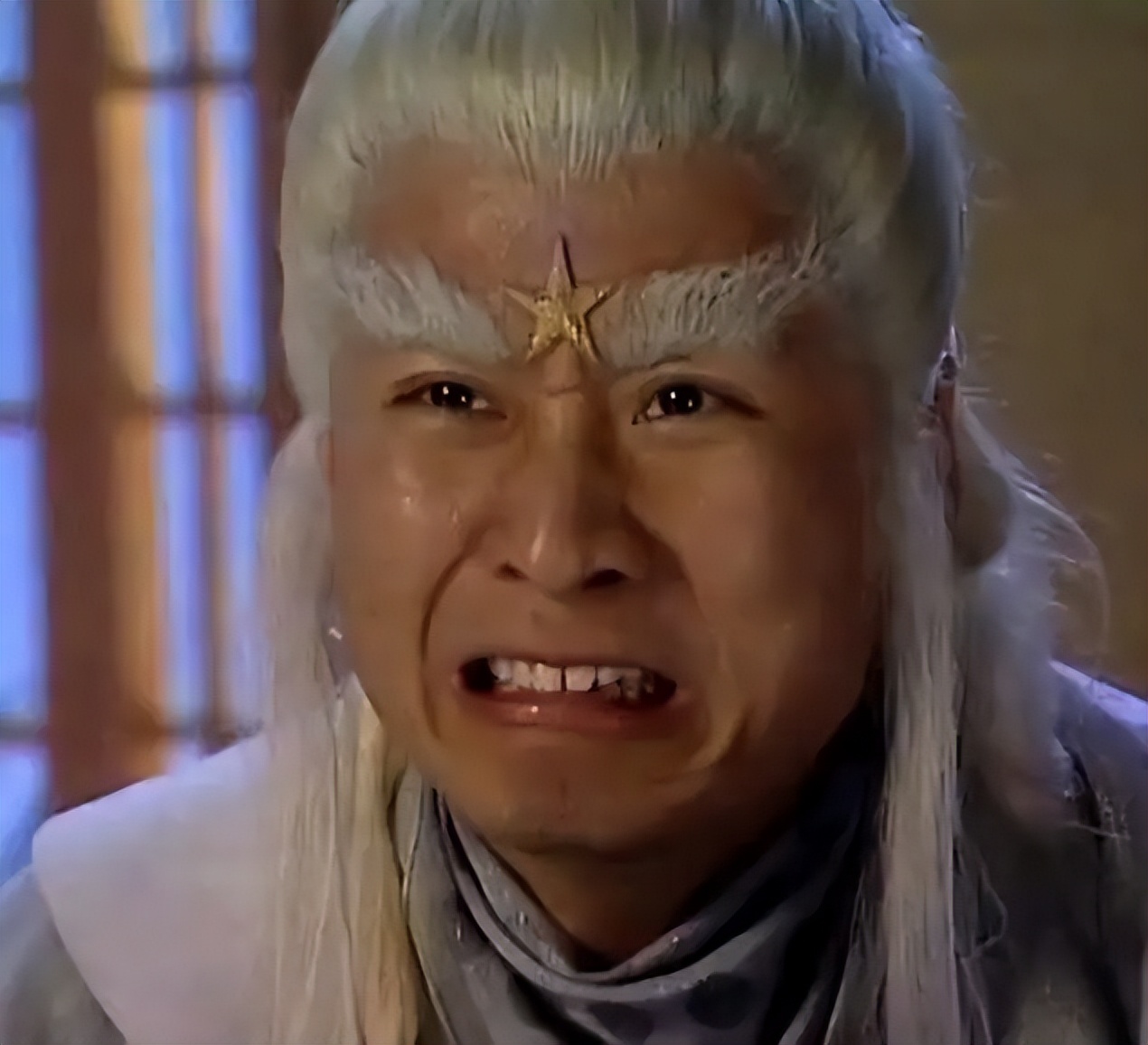 58岁孙兴晒演出视频,孙兴慜吃酒席随礼