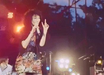 一个时代的逝去一段岁月的追忆：港圈辉煌三十年，豪门盛宴终须别