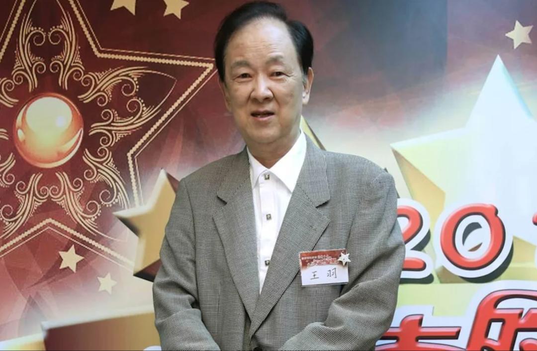 恋人妻、追青霞、混黑道、建豪宅，“武侠片之父”的江湖往事……