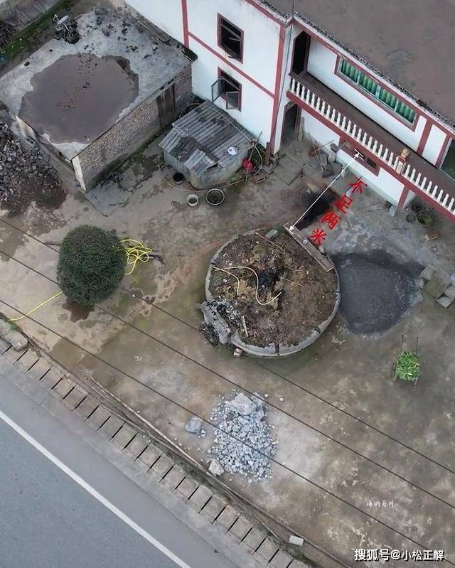 贵州一户人家祖坟图片,贵州一户人家的坟墓