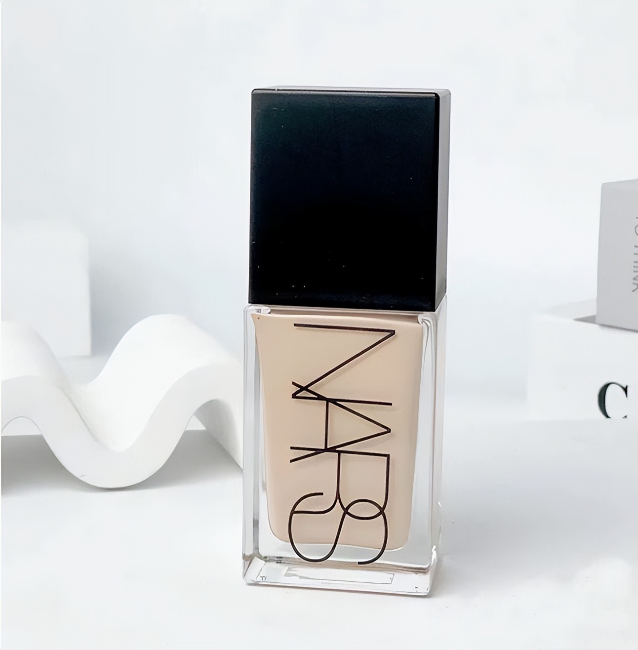 阿玛尼大师蓝标粉底液适合干皮吗,适合干皮的粉底液推荐好用的