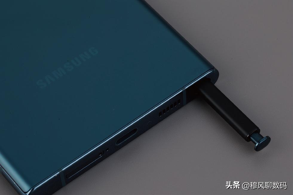 涓夋槦鏃楄埌鏈哄瀷闄嶄环3000澶氬厓,涓夋槦闄嶄环12g鎵嬫満