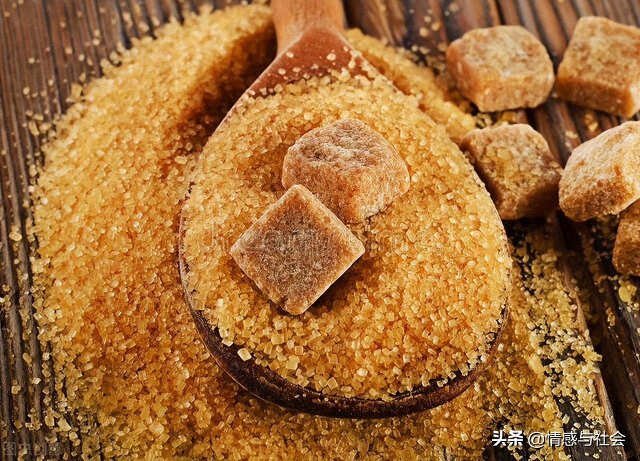 制糖人谈赤砂糖和红糖区别,纯蔗糖与红糖及黑糖的区别