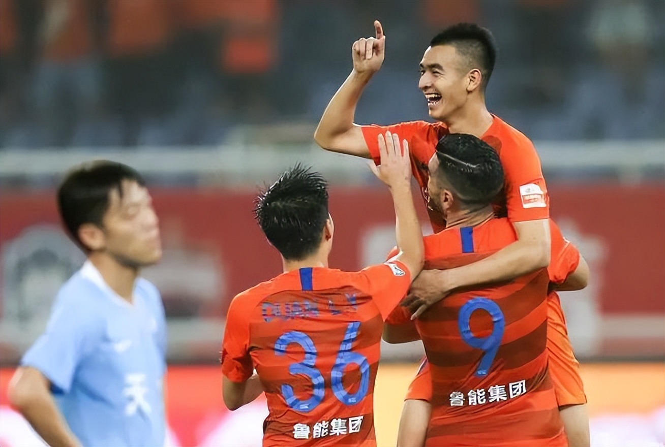 鲁能换人费莱尼,鲁能新援后卫