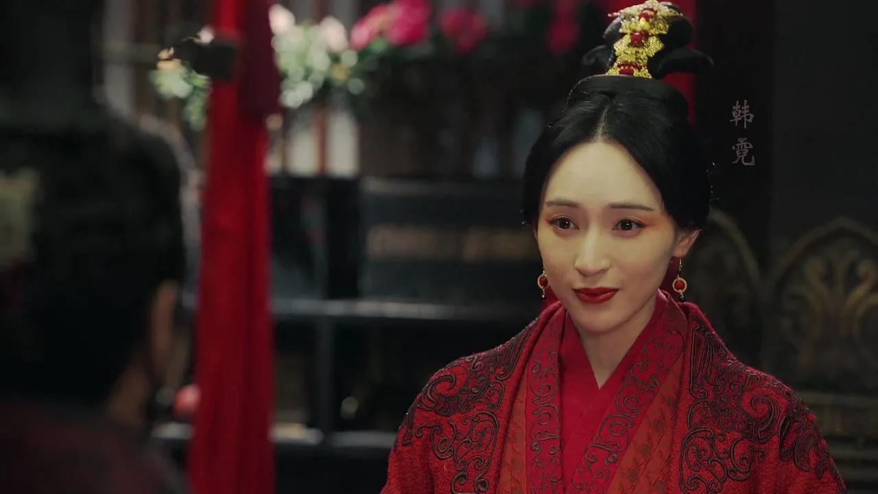 武后惊愕：是可忍孰不可忍，与外婆*伦乱**，*暴强**太子之妻，乱刀分尸