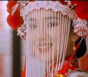 妆容精致演乞丐、泡面头+眼镜=丑女？论扮丑我只服这12位女星