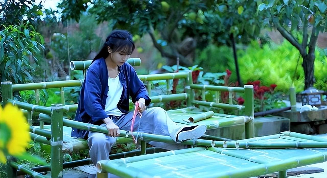 李子柒怎么会有那么大的院子,李子柒隐居山林度过惬意时光