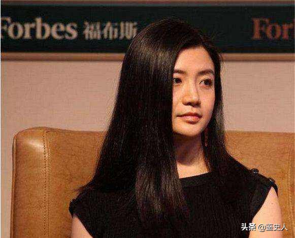 马云背后的女人：马云亲自请她“出山”，身价百亿，却至今未嫁