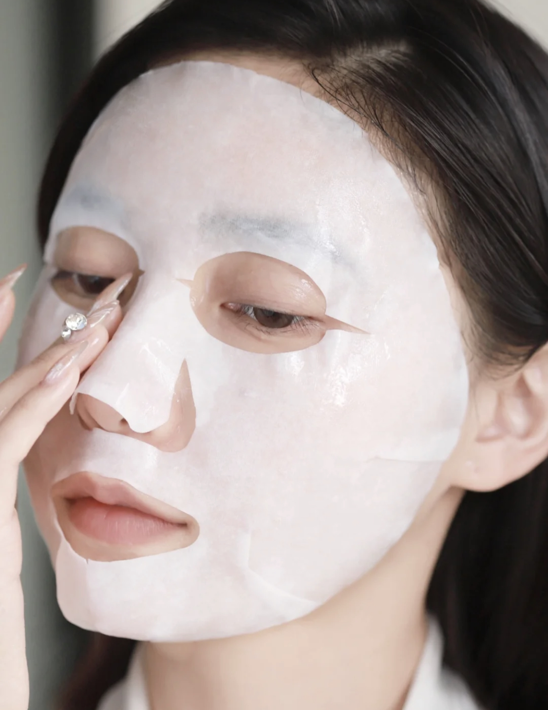 天冷了别只会敷面膜，3样护肤品经常用，保湿抗老，让你水润过冬