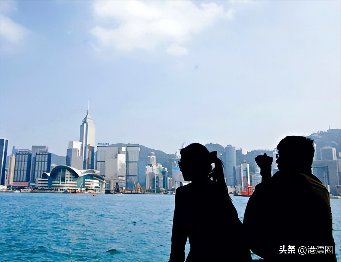 拼了！港府又放大招，花钱就能拿永居