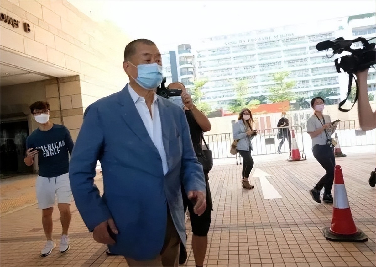 民族败类还敢祸国殃民？港独大佬曾遭晴天霹雳，苦苦哀求给条活路