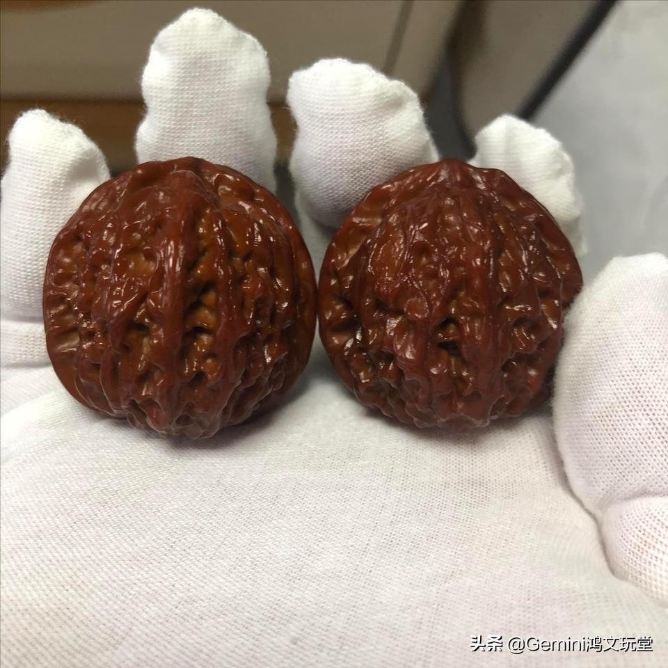 文玩核桃裂了还能玩吗如何防裂,文玩核桃开裂还能继续盘吗