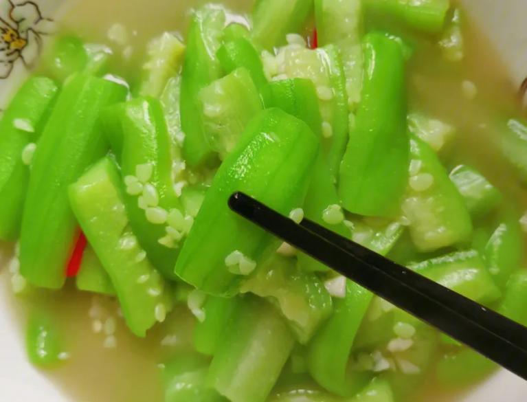 夏天丝瓜吃了好不好,秋季丝瓜不能吃有这说法吗