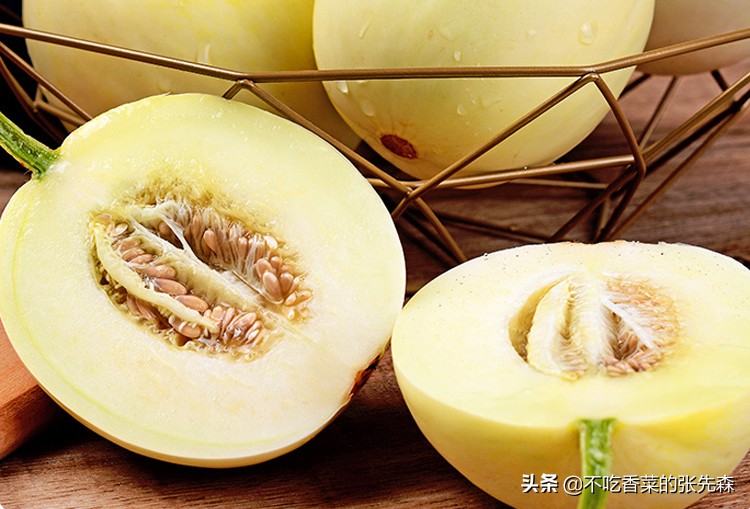 入秋后碰到此食材别手软,入夏的应季水果