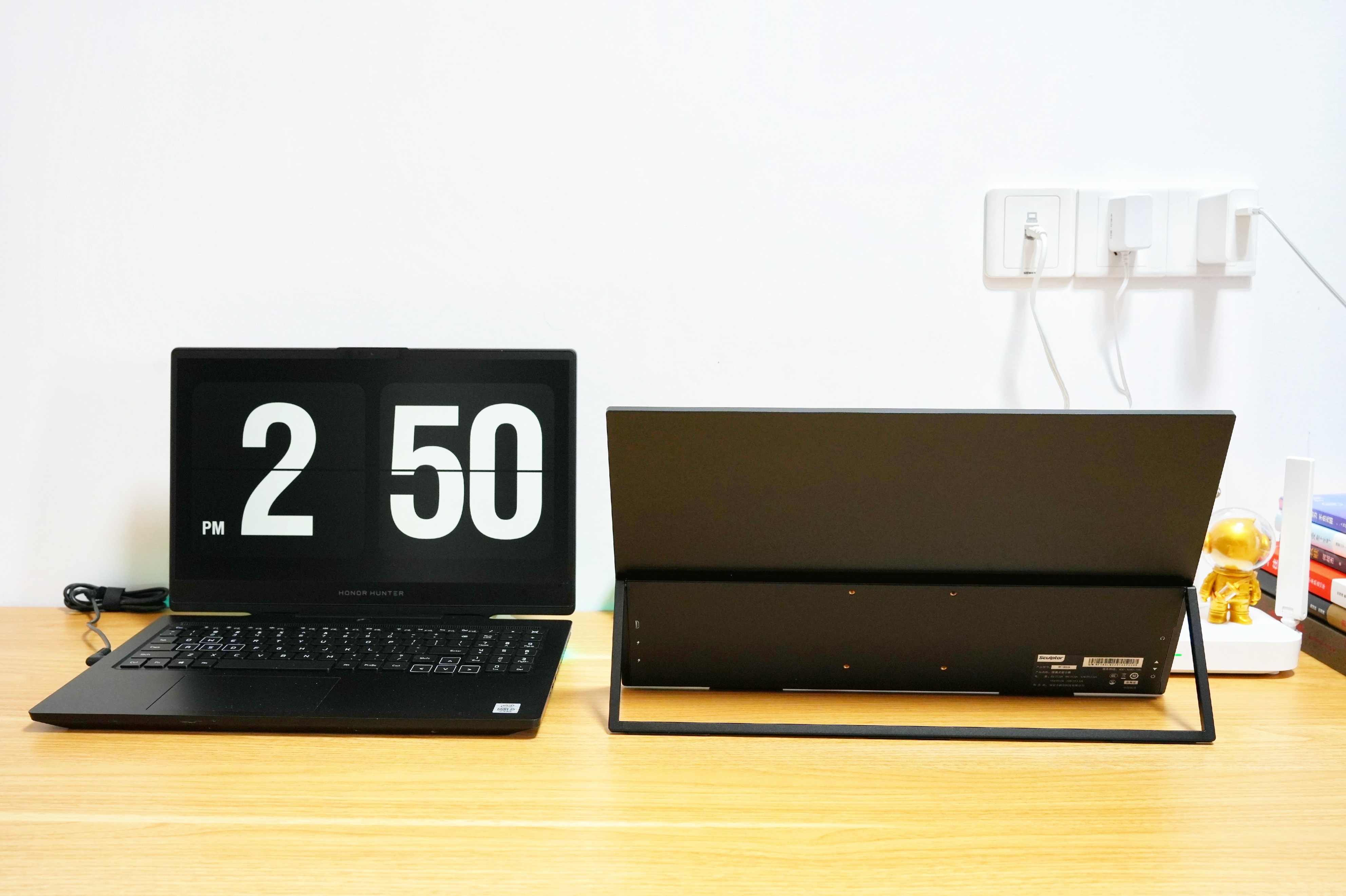 更出彩！雕塑家MF185LN便携显示器体验，作为办公副屏很不错