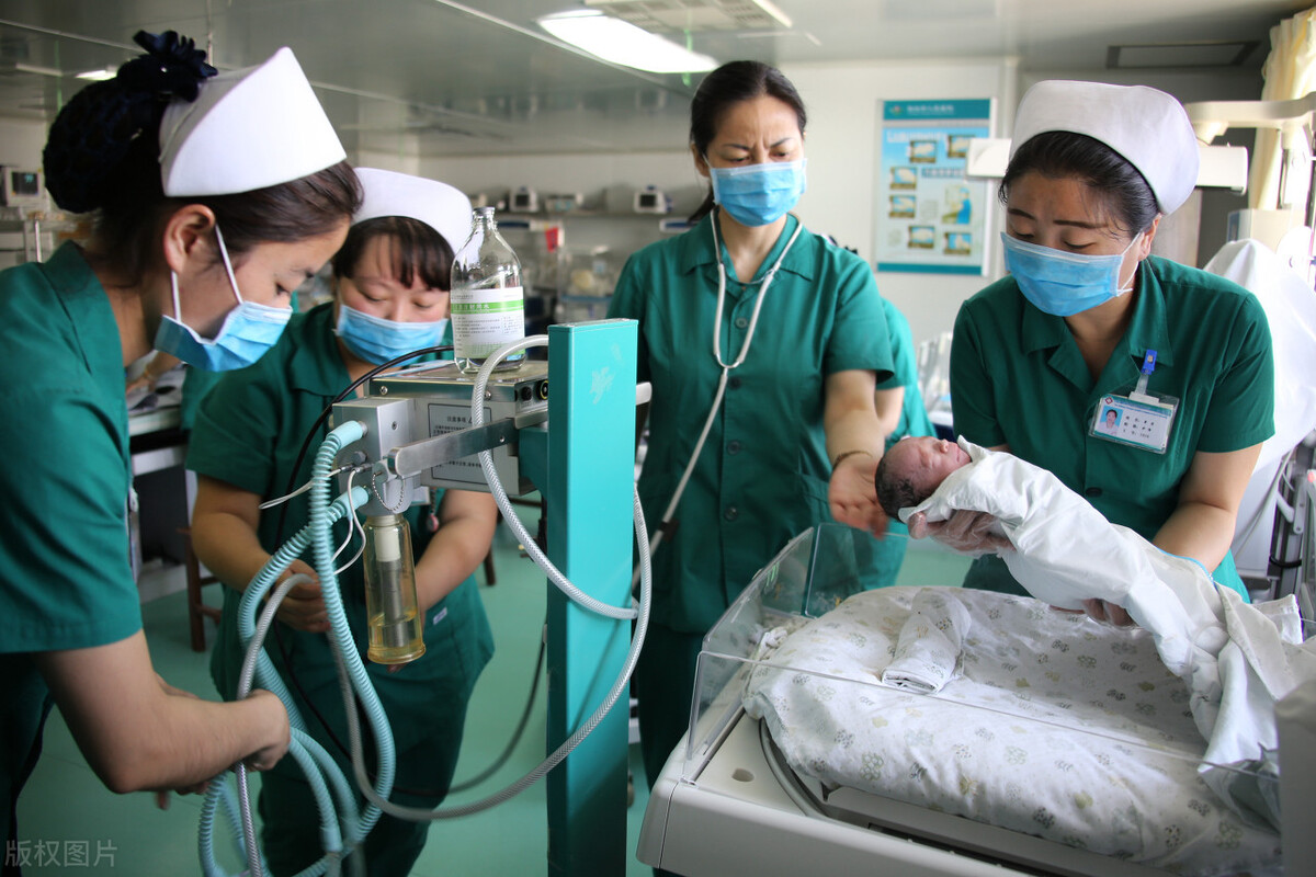 钱花空，人逼疯的ICU病房，到底该不该住