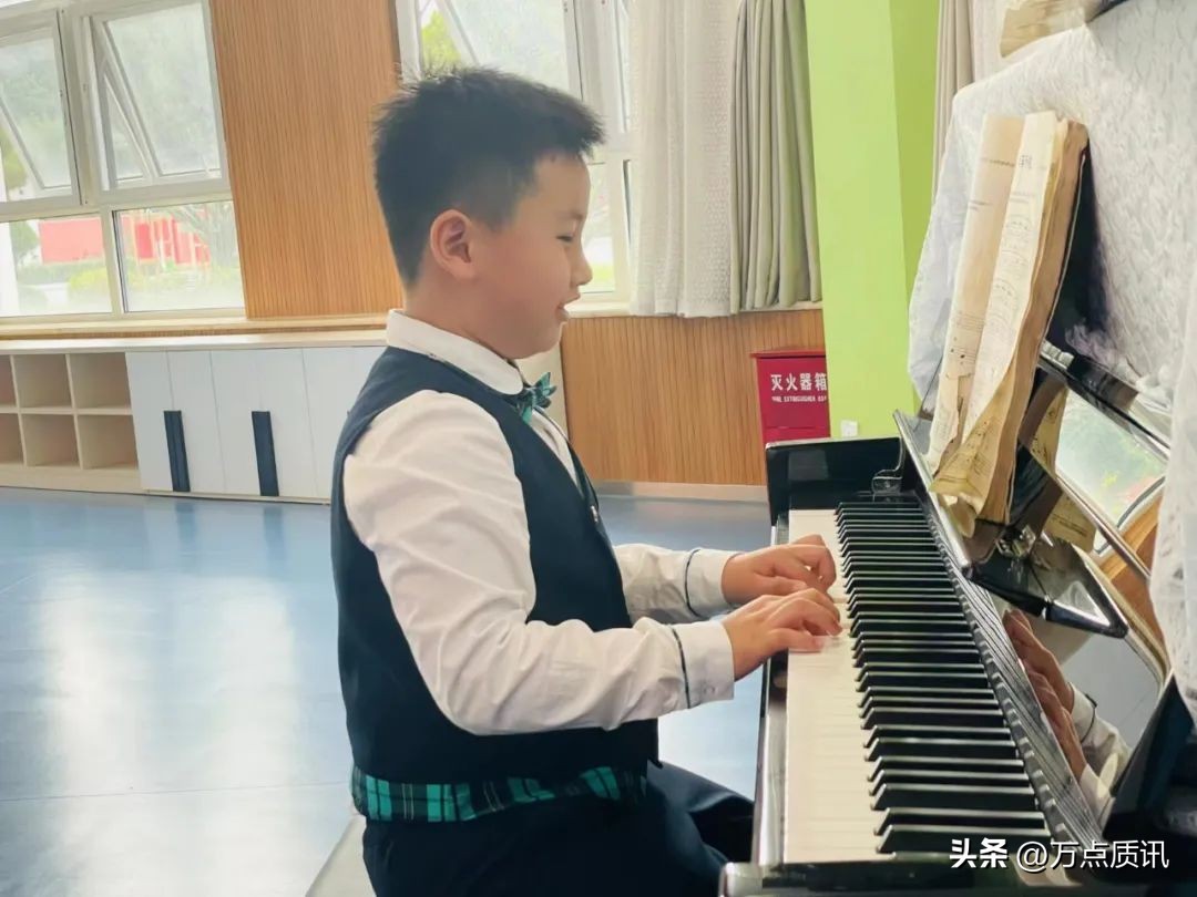 展才艺、练市场、摘葡萄、看电影…幼儿园“六一”主题周精彩回眸