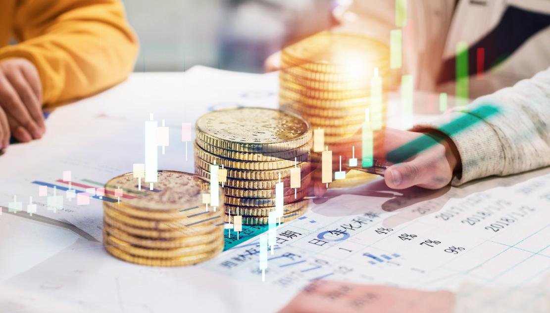 男子入狱前欠银行20万三年变120万,男子欠银行3.1万元13年后欠40万