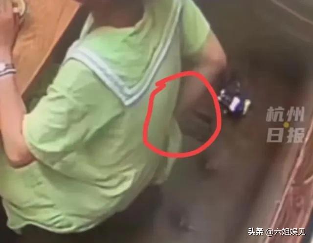 荒唐！疑大连一女子为吃霸王餐，偷拔裙底下面毛发放入食物