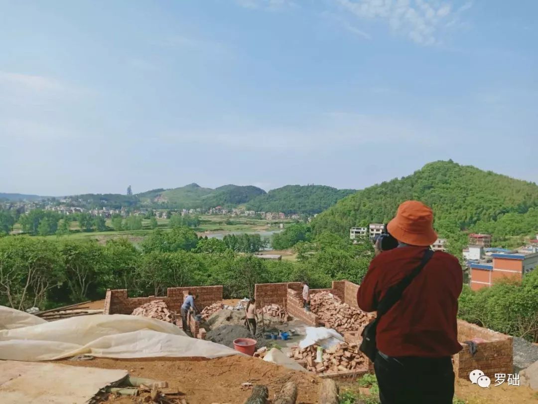 鐭虫湪灞卞,鐭虫湪瀵ㄥソ椋庡厜