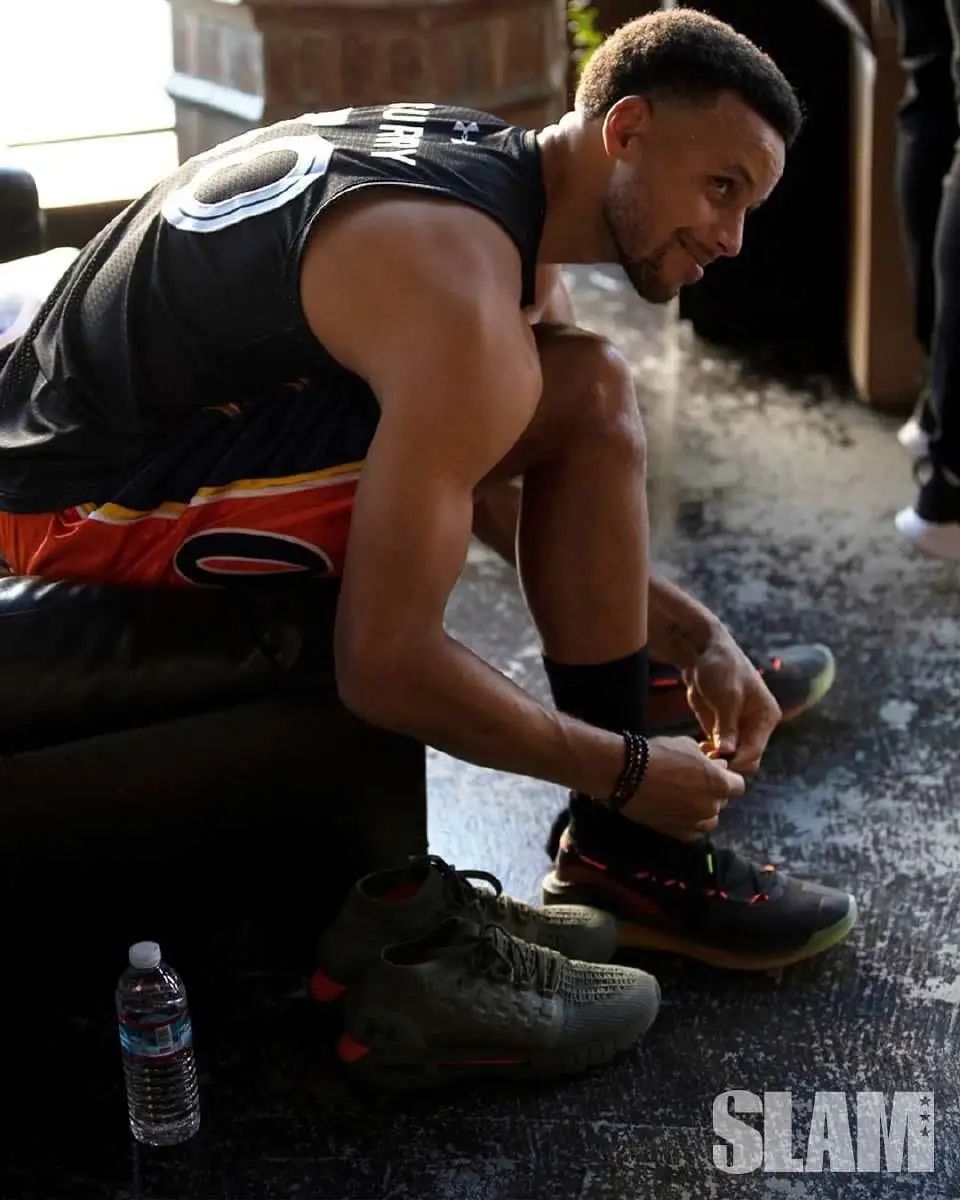 库里系列带flow最耐磨的球鞋,盘点库里各代篮球鞋